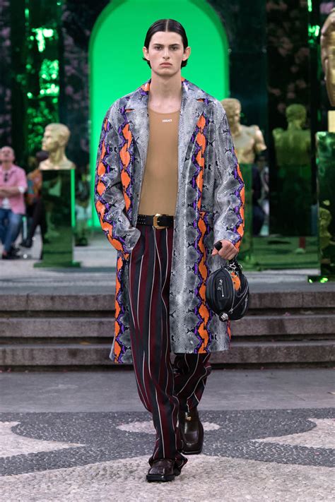 versace spring summer 2022 men|Versace runway.